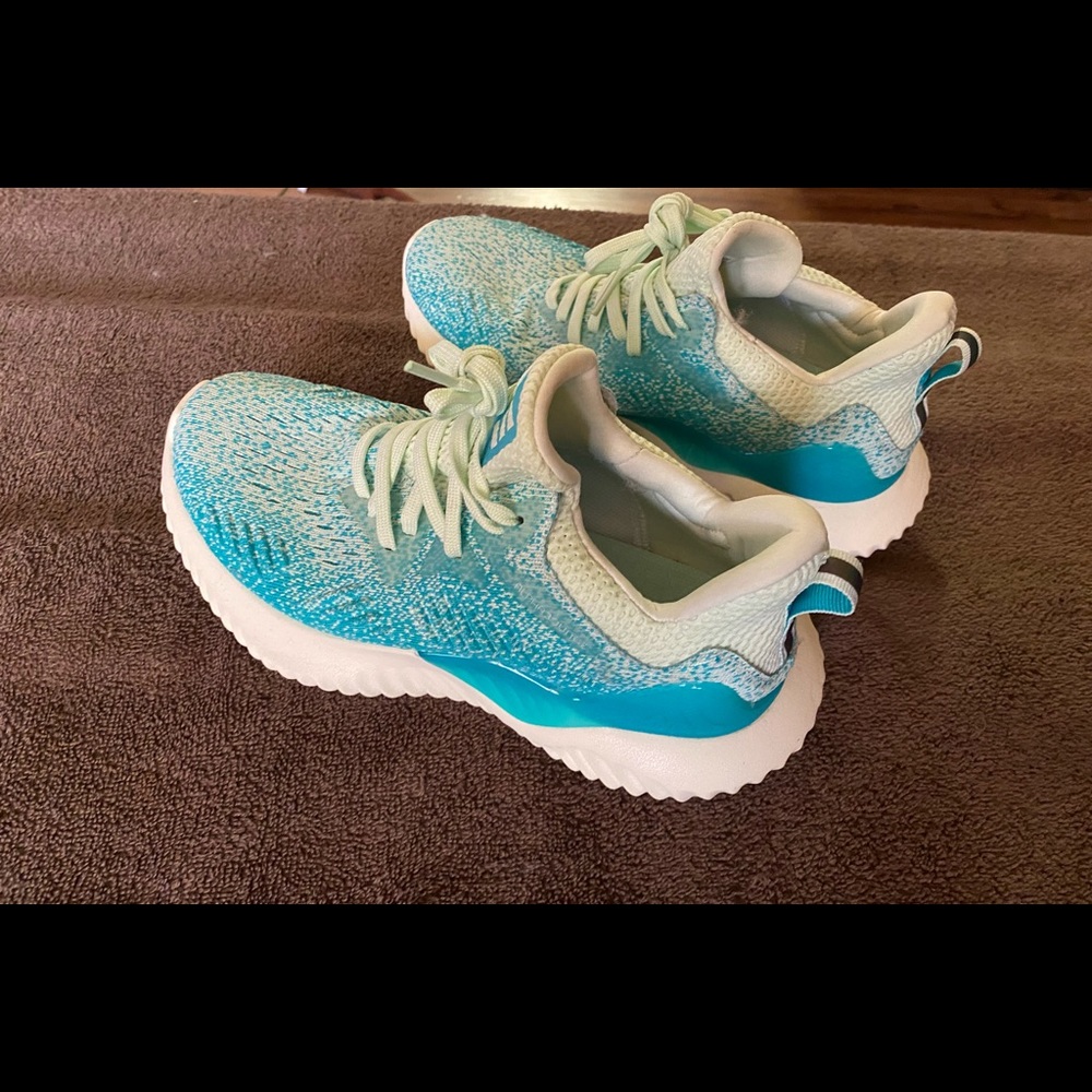 Women’s Adidas Alpha Bounce running shoes